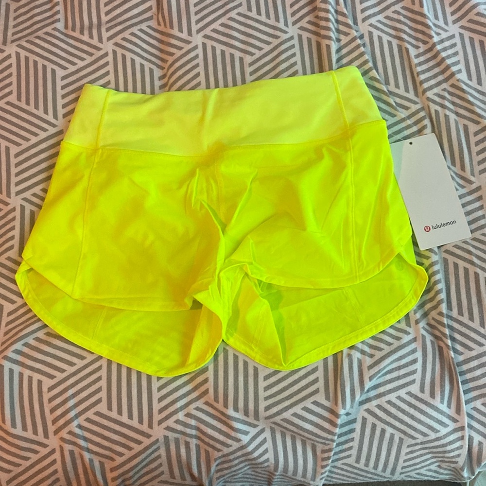 BRAND NEW LULULEMON SPEED UP SHORTS